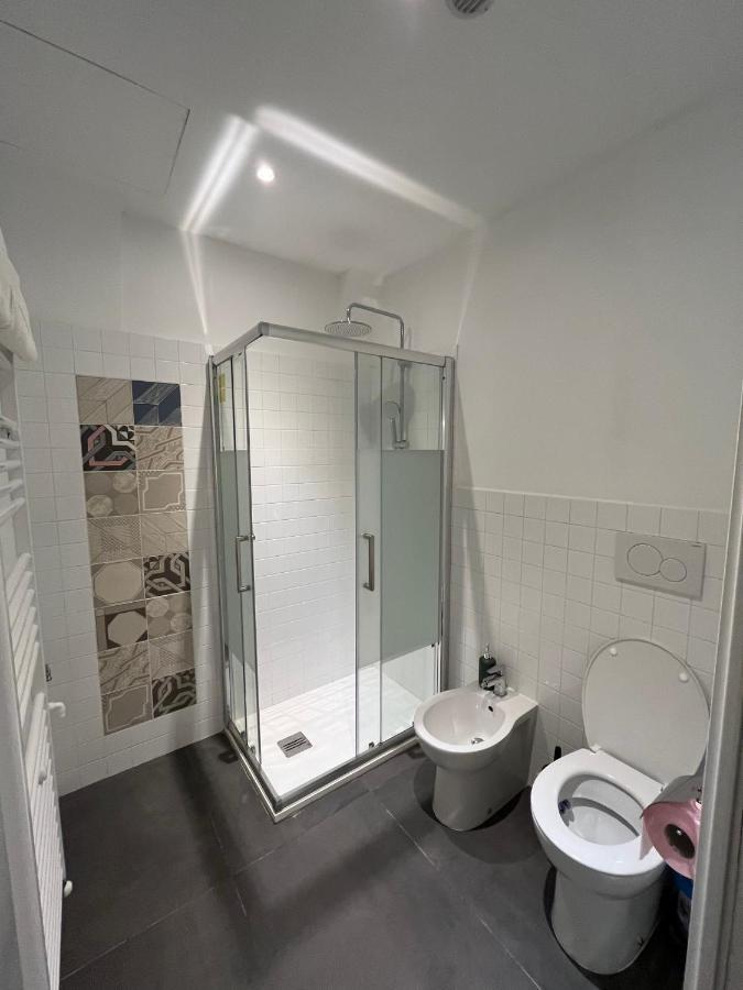Suite The Brick - Host By Traveller'S Nest تورينو المظهر الخارجي الصورة